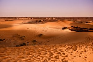 landscape-sand-desert-sand-dune-dry-plateau-644105-pxhere.com - Experience Morocco Tours EXCURSIONES AL DESIERTO DE MARRUECOS